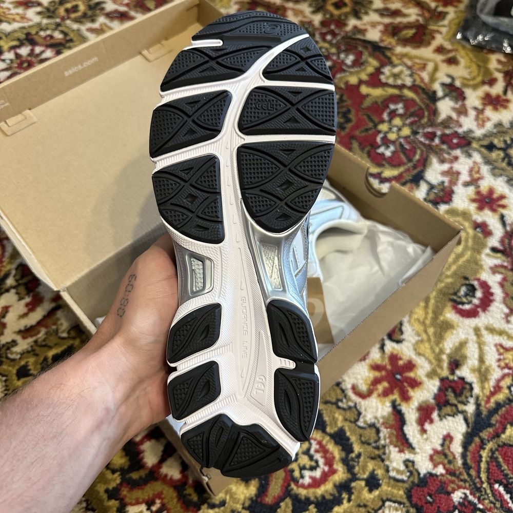 Кросівки ОРИГІНАЛ Asics Gel-Nyc 2055 (27.5cm)