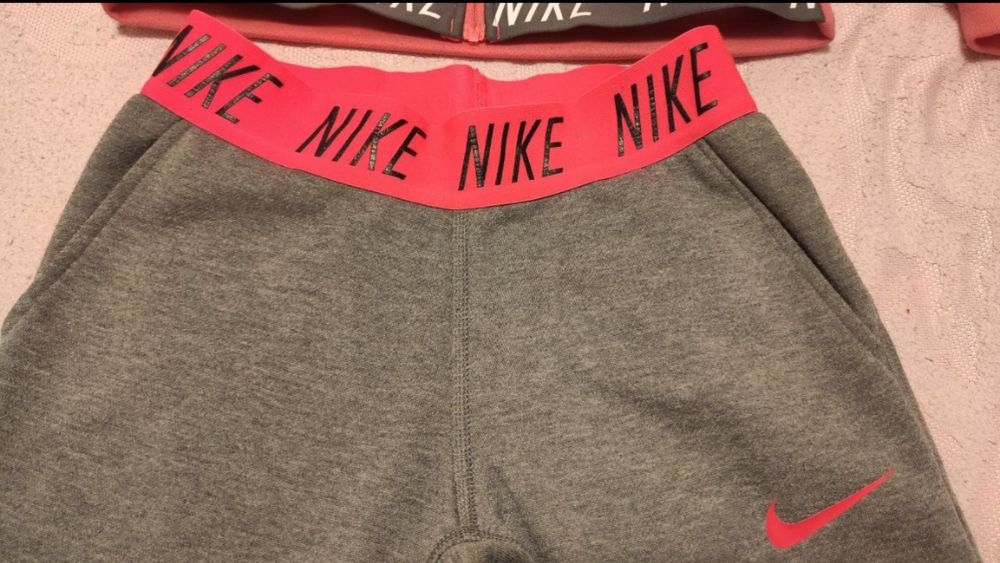 Спортивный костюм Nike dri-fit (оригинал) на 8-11 лет для девочки