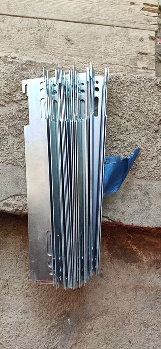 Кронштейн кріплення радіатора