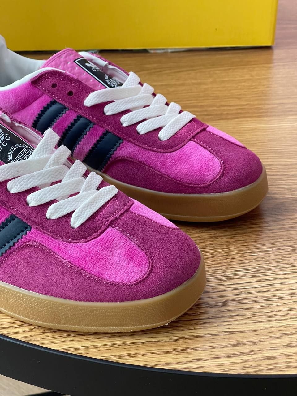 Жіночі кросівки Adidas × Gucci Gazelle Pink 3