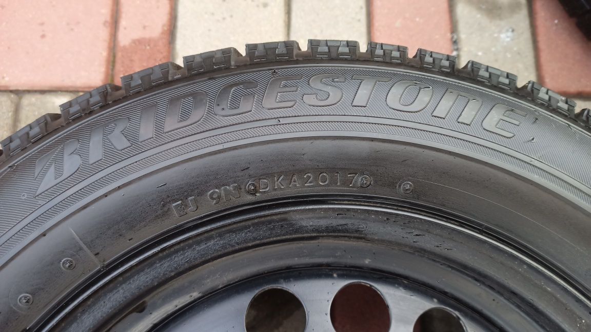 Продам Bridgestone Blizzak VRX 195/65 R15 91S