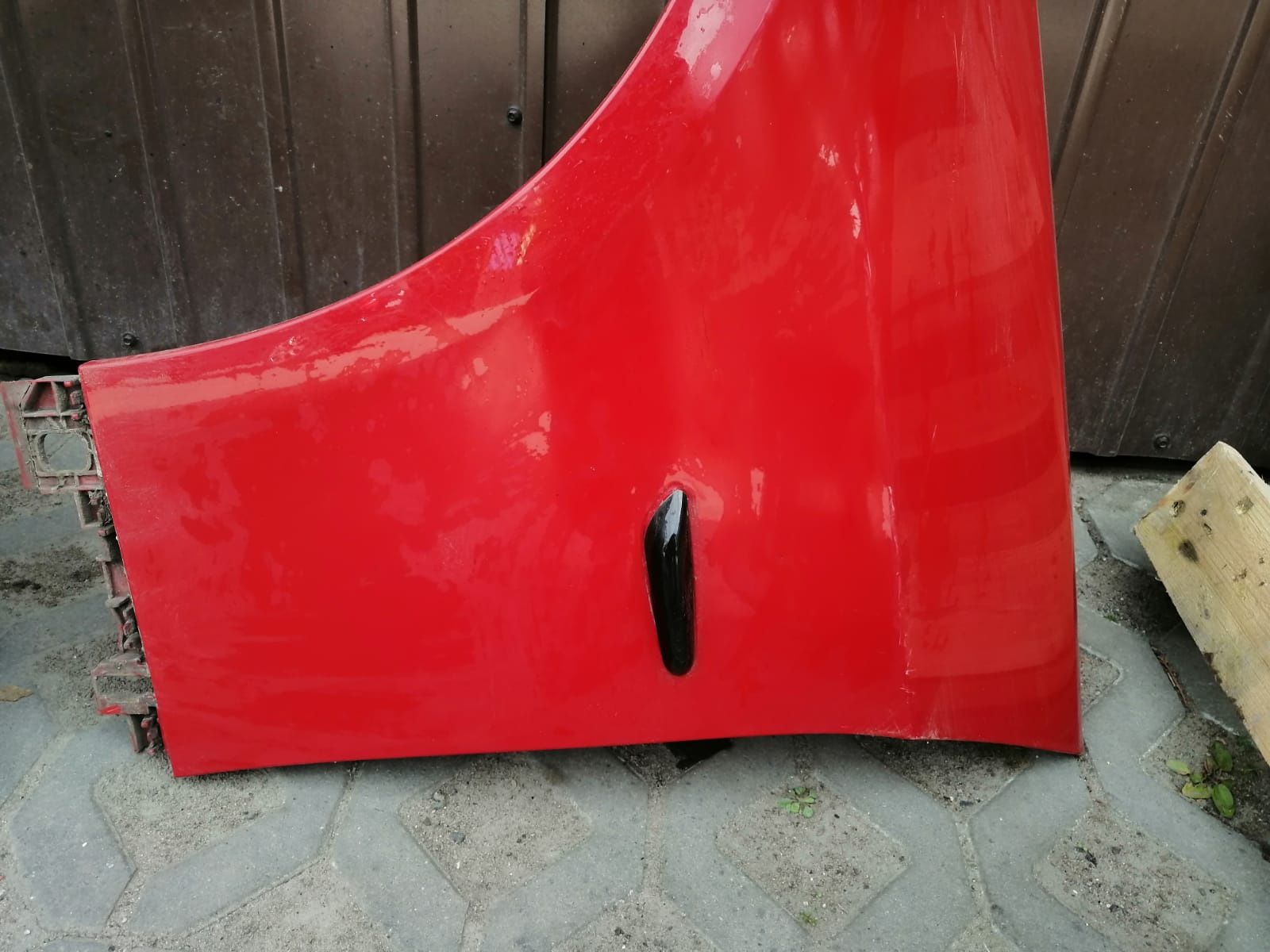 Błotnik lewy BMW E92 E93 KARMEZINROT A61 Coupe Cabrio Plastik Wysyłka