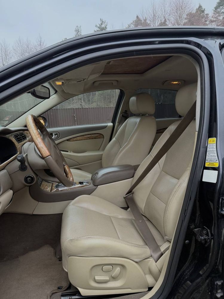 Jaguar s type 2004