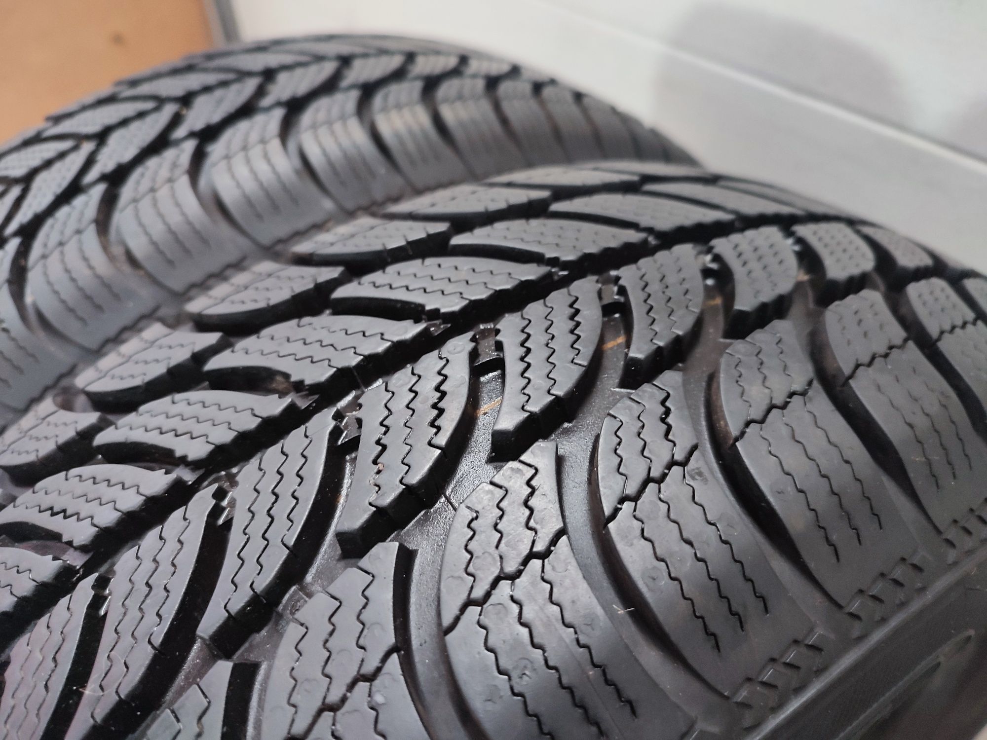 Opona opony Zimowe Dębica Frigo2 195/65R15 dot 21 rok