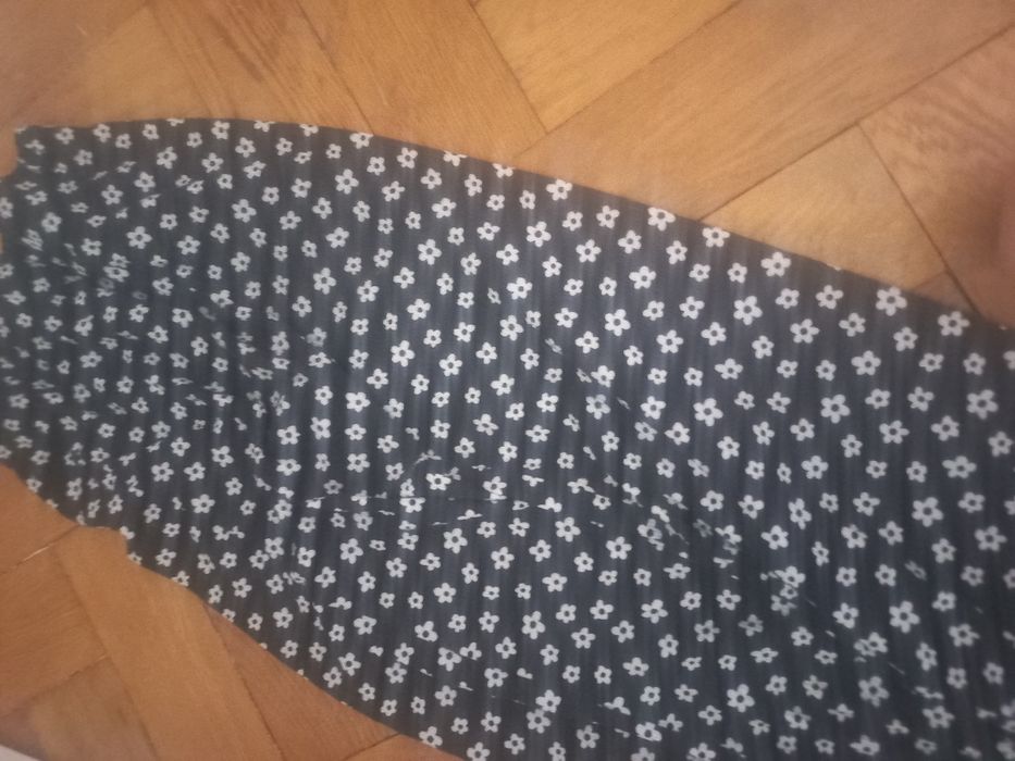 Spodnie dziewczęce dzwony rozmiar 134