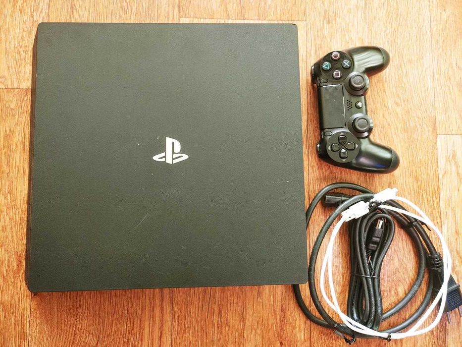 Ігрова приставка Sony Playstation 4 Pro CUH-7015B 1Tб SSD