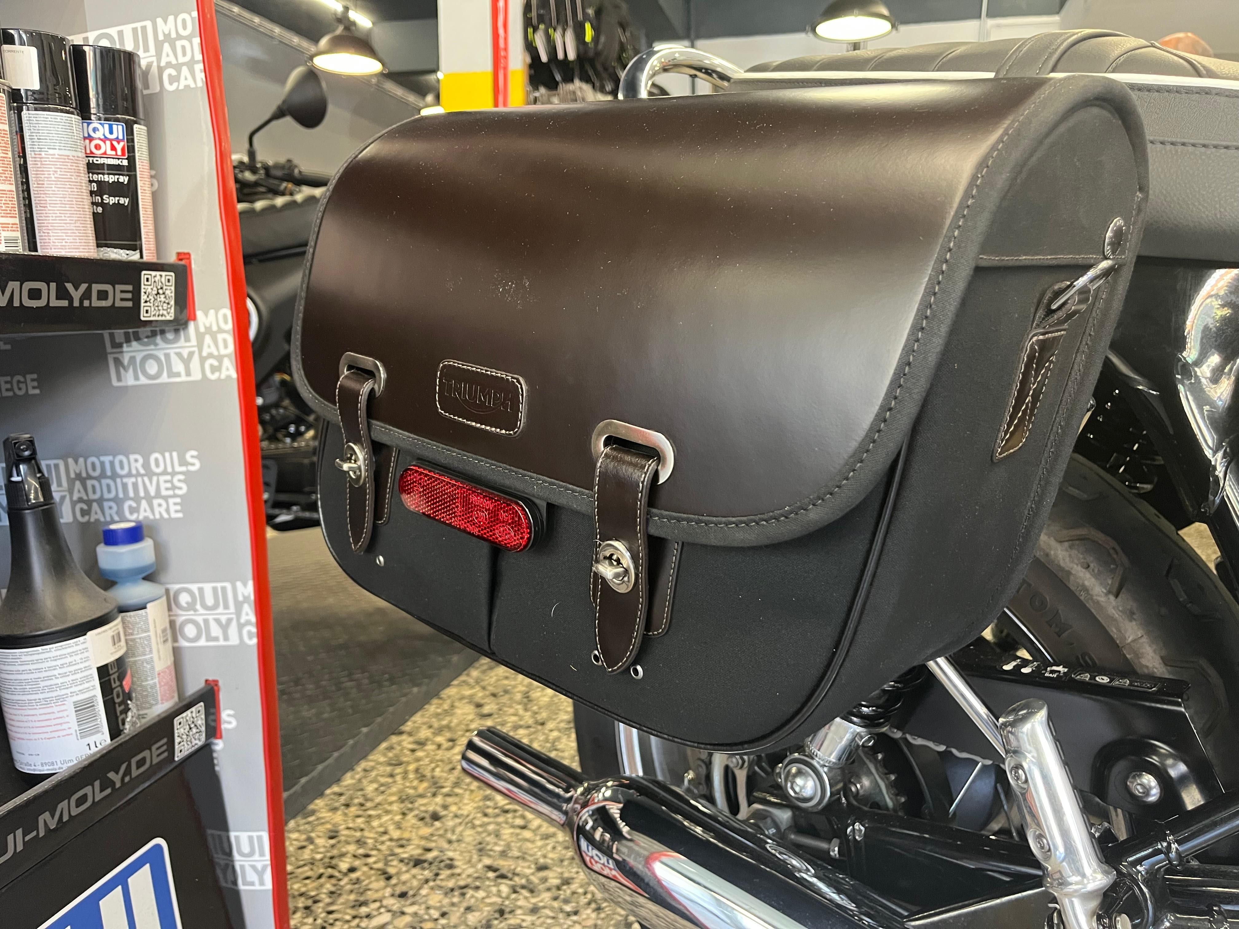 Triumph Bonneville T 120 Intemporal e Distinta Segura e Fiável