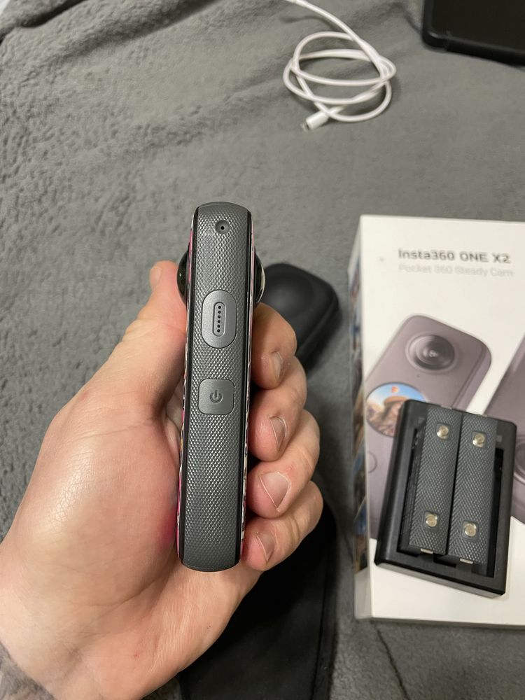 Камера insta 360 one X2