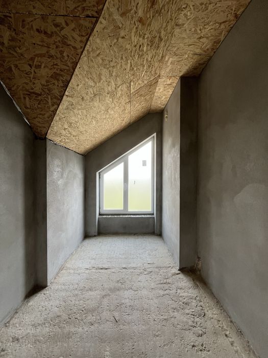 Продається будинок 140 м2 готовий до ремонту. Можливий обмін.