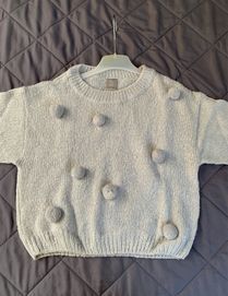 Śliczny sweter dla dziewczynki na w rozmiarze  128 cm