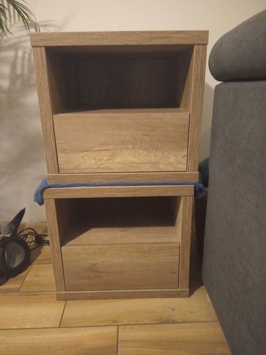 Stoliki nocne z drewna