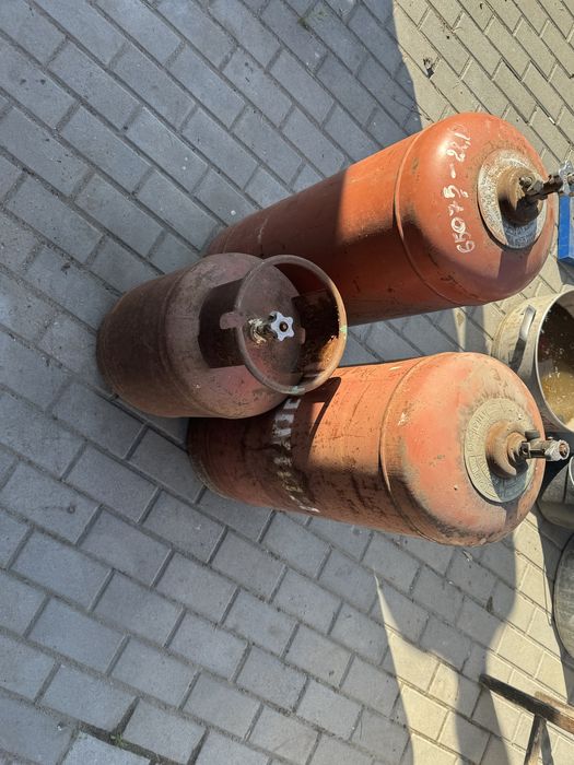 Газовые баллоны.