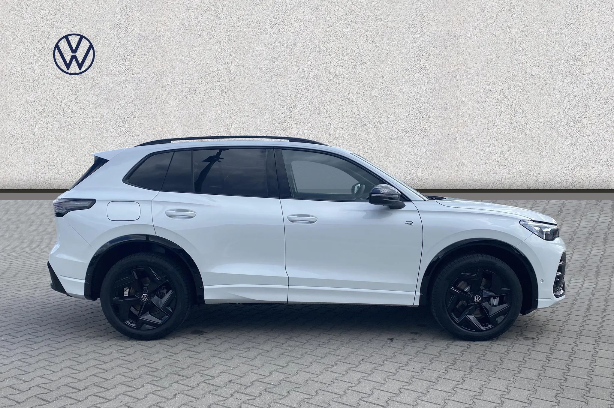 Volkswagen Tiguan Od ręki! R-Line Plus Black Style/ Dach panoramiczny/ Harman Kardon