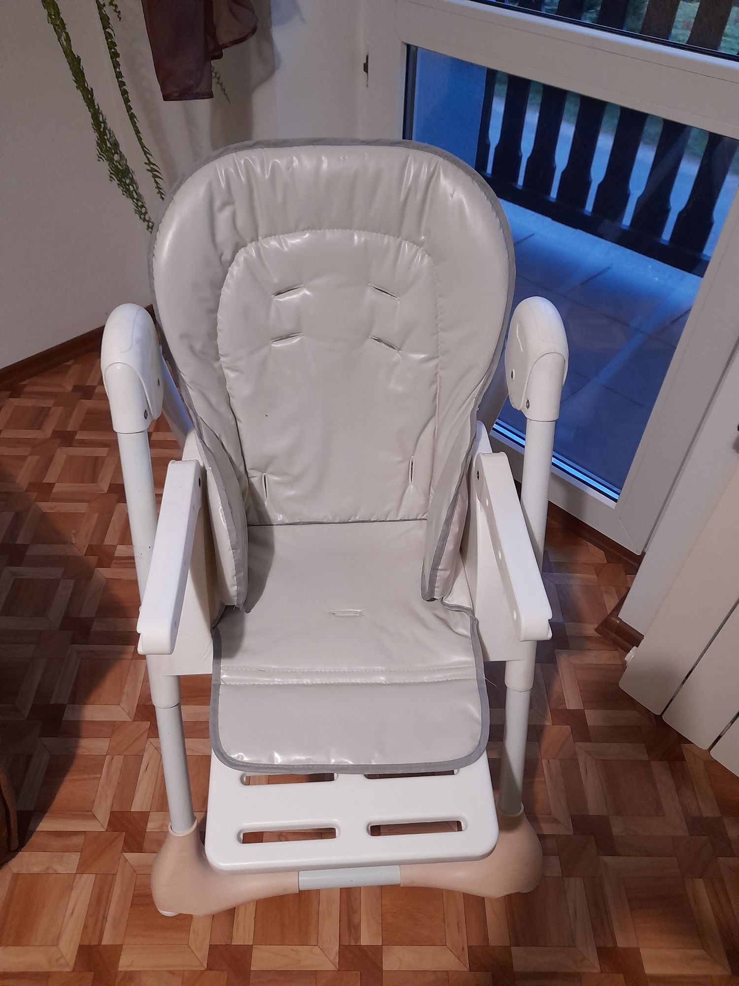 Krzesełko do karmienia