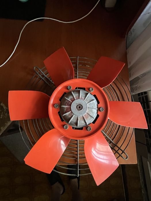 Продам промисловий осьовий вентилятор