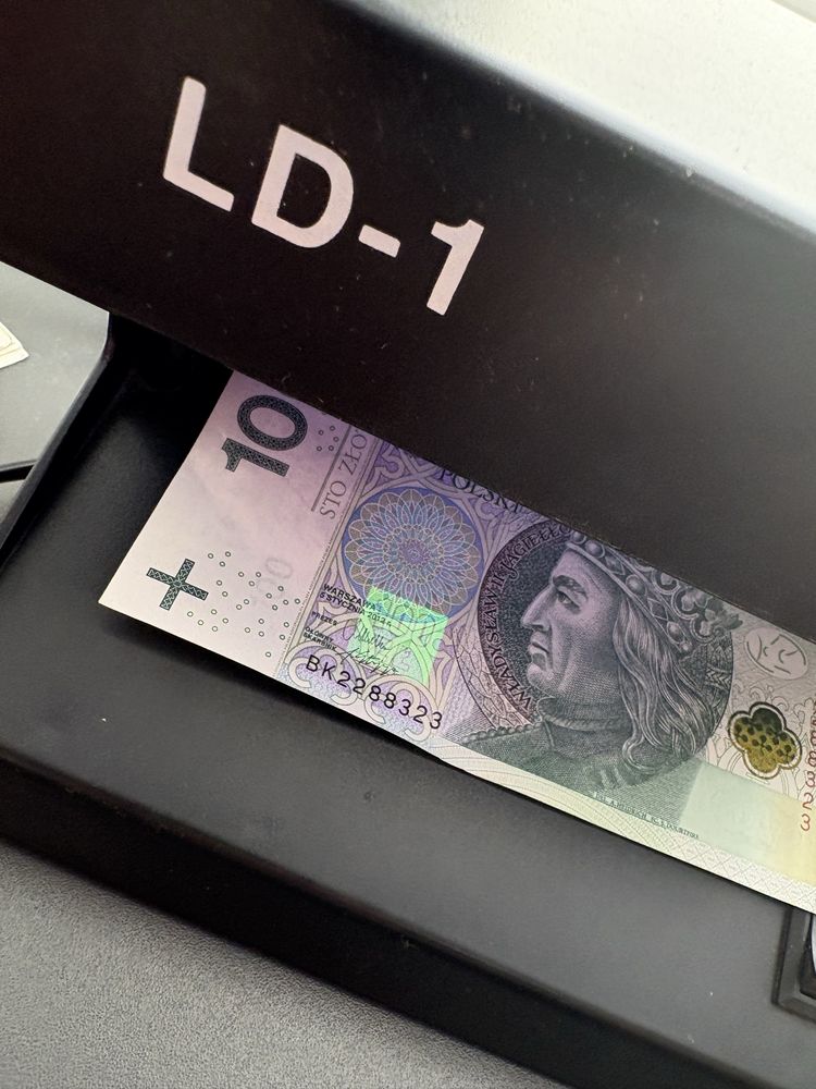 Tester banknotów