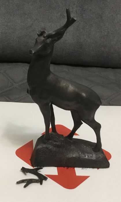 Статуетка Олень