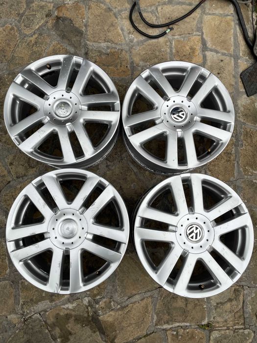 Диски титани 5.112 r17 VW Touran Caddy, Golf, Passat Scoda