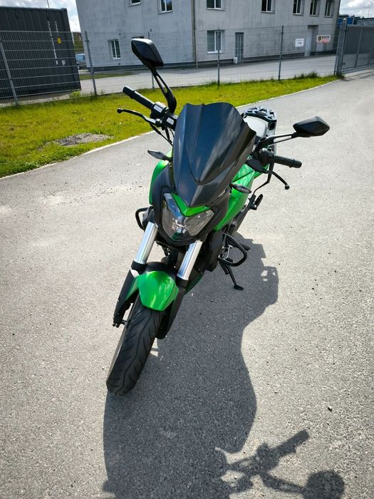 Bajaj Dominar 400 Bajaj Dominar 400, 22'