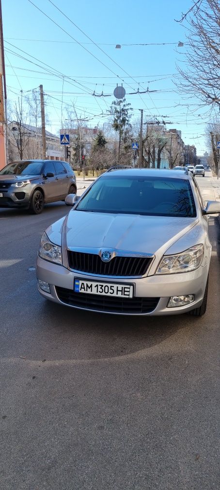 Skoda Oktavia  2012 1.6 mpi сост.идеал заводской газ lendiRenzo