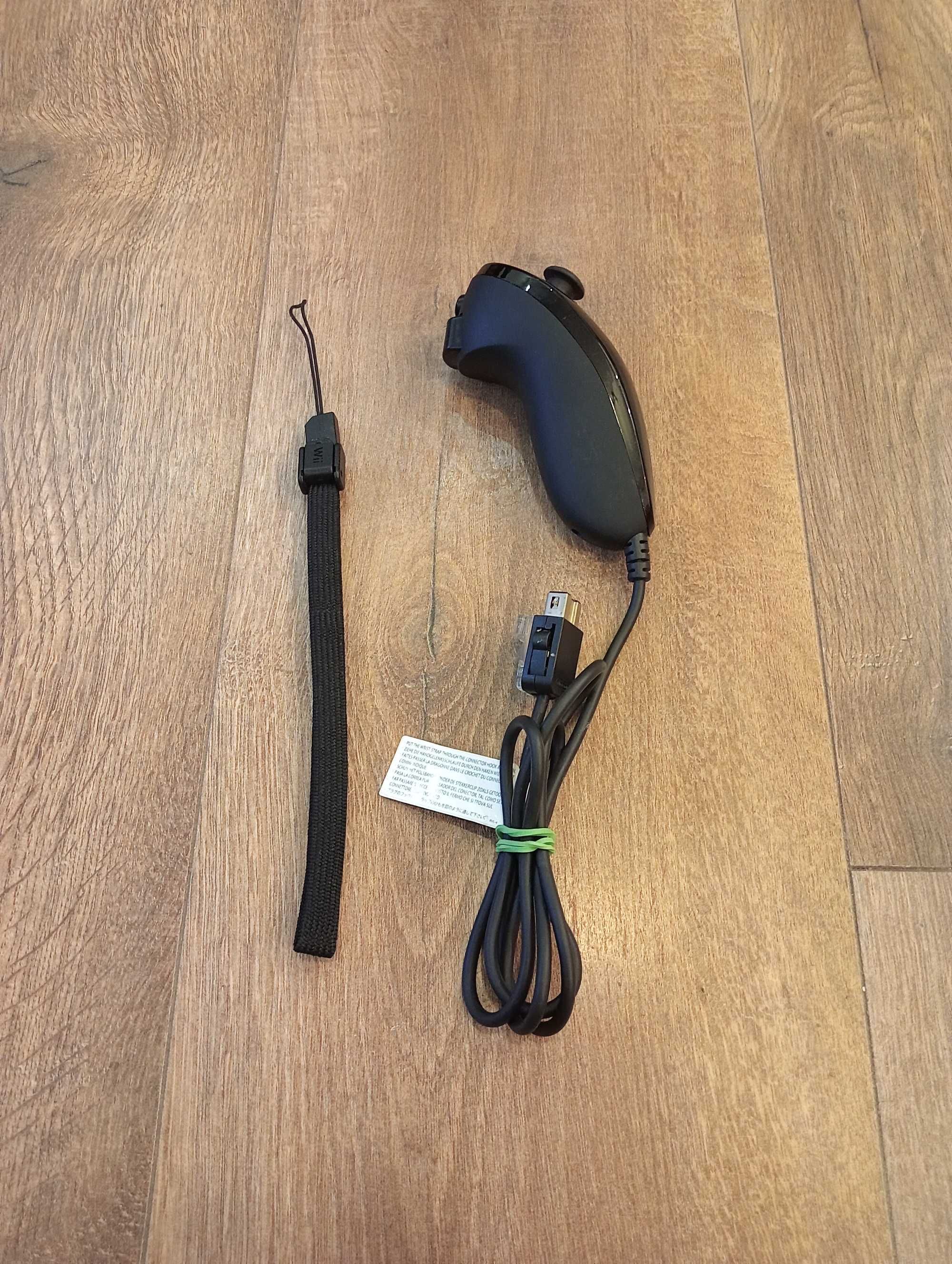 Oryginalny Wii Remote z Motion Plus - Nintendo Wii