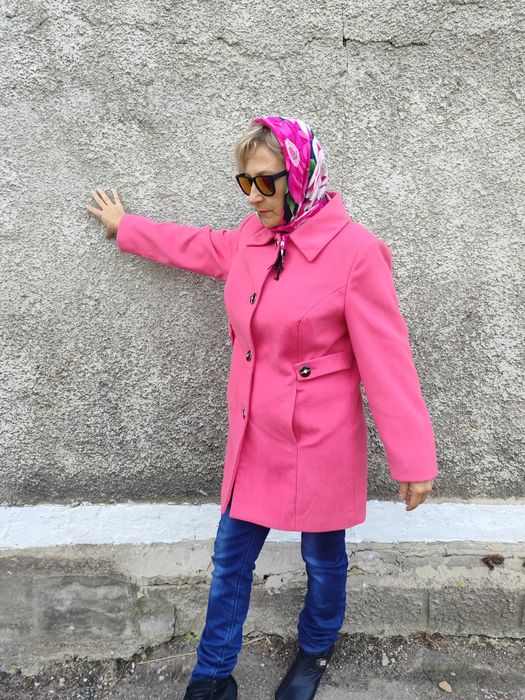 Пальто нежно розовое