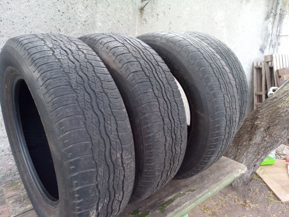 Продам шины Bridgestone Dueler 225/65-R17 всесезонные(М+S).