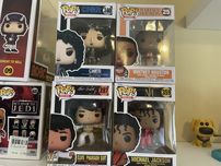 Pop figure pack cantores
