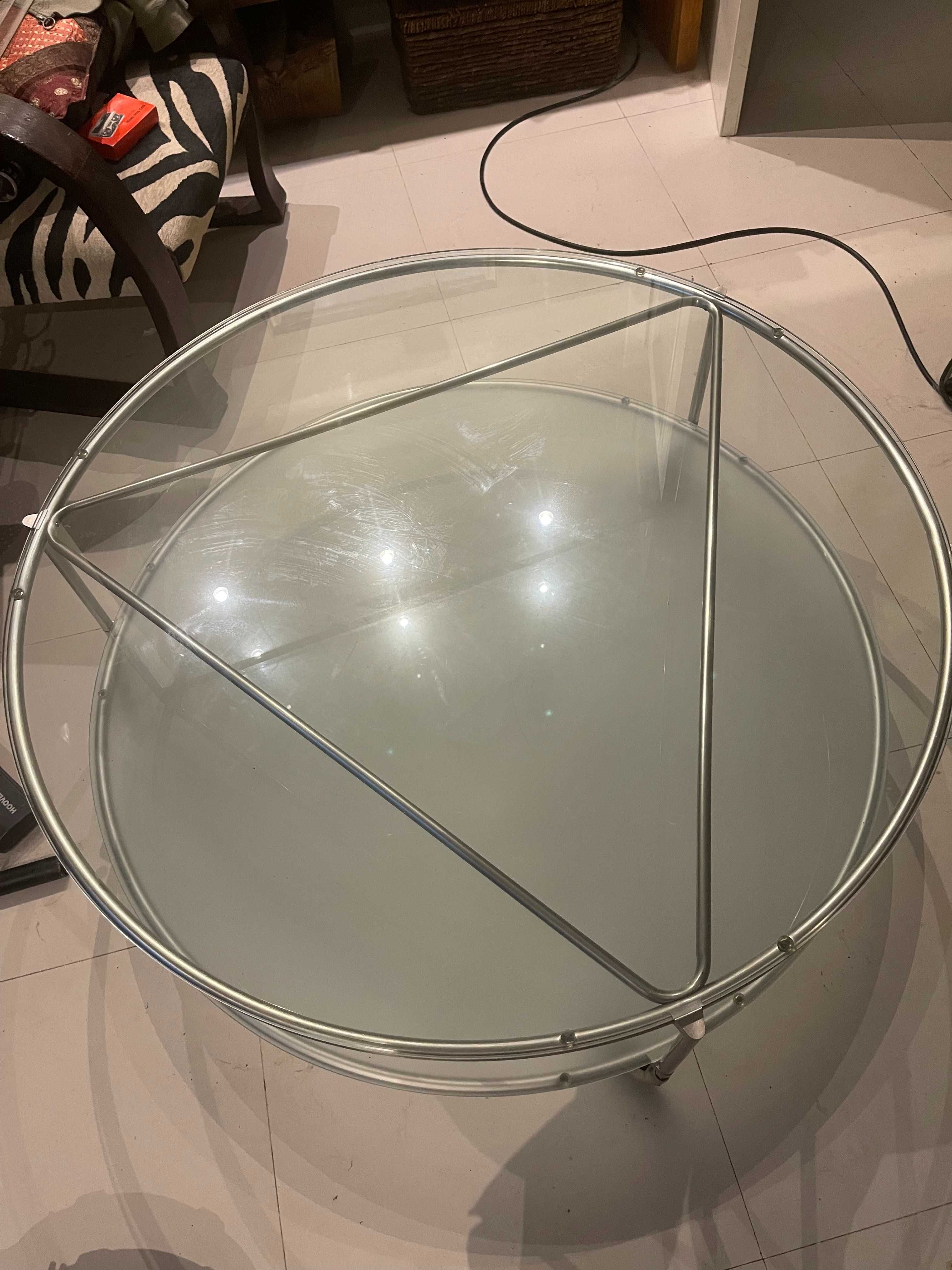 Mesa de Centro com tampos em Vidro Ikea