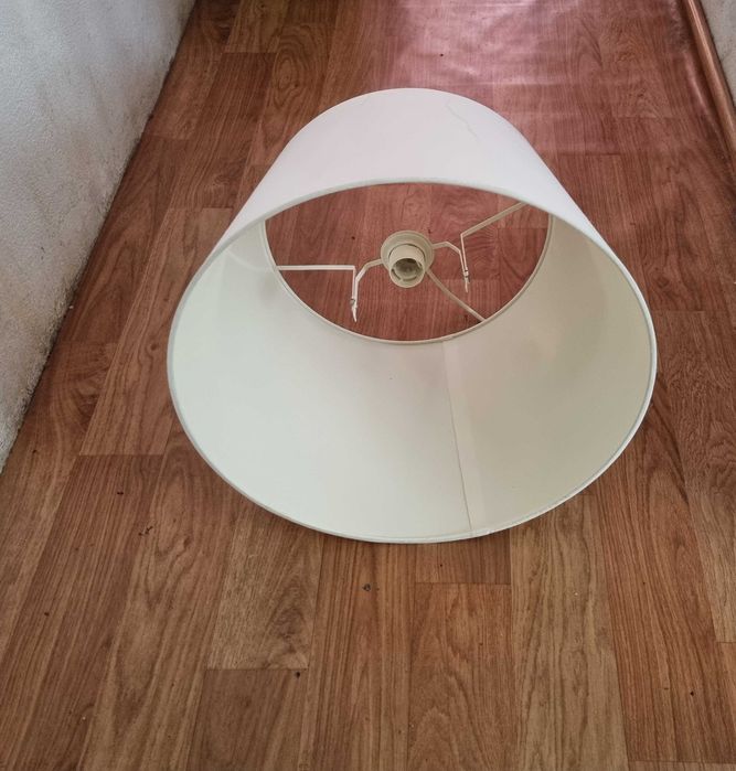 Candeeiro de Tecto em bom estado