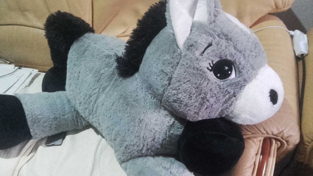 Boneco em peluche muito grande