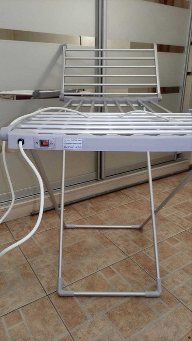 Електрична складна сушарка для білизни Rainberg