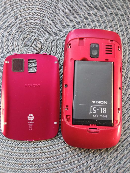 Nokia Asha 302 (RM-813)