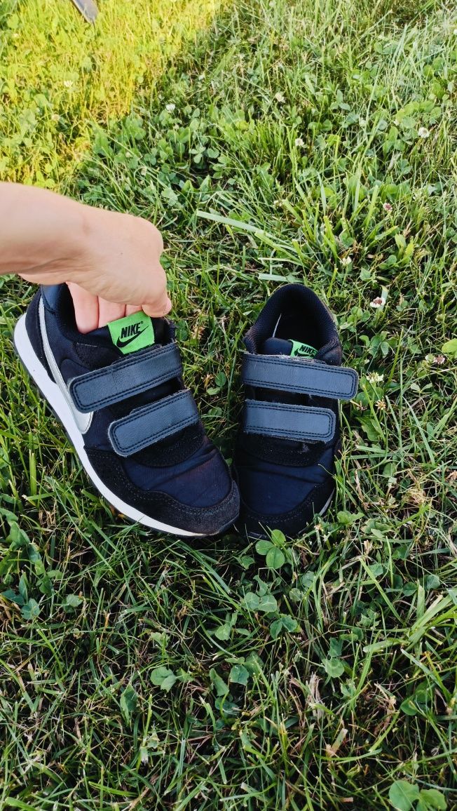 Wygodne adidasy Nike rozmiar 32