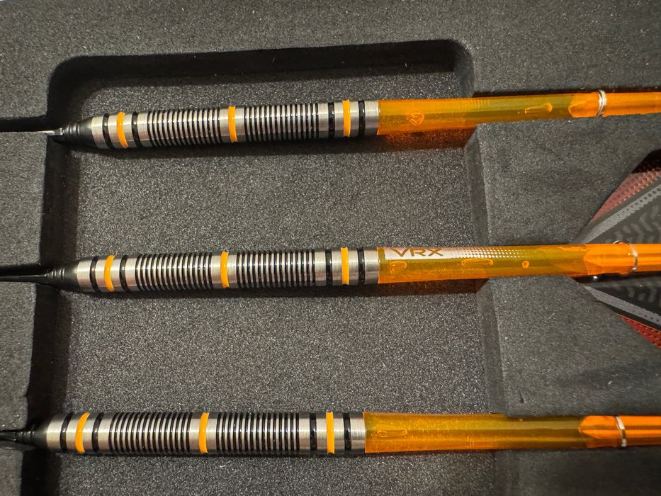 Profesjonalne lotki do darta ( steel) Red dragon Amberjack 2 18g v2