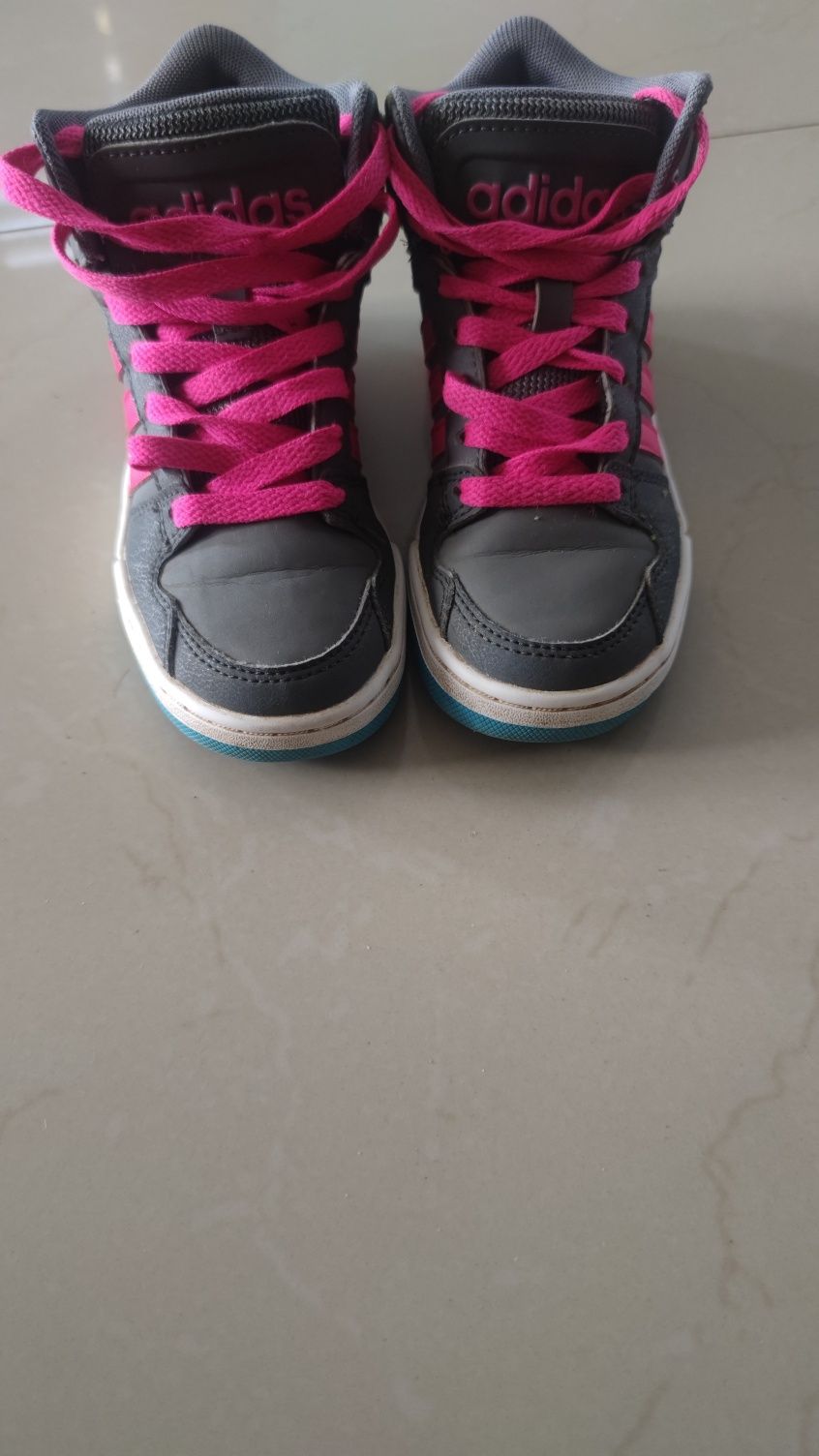 Adidasy za kostkę na jesień
