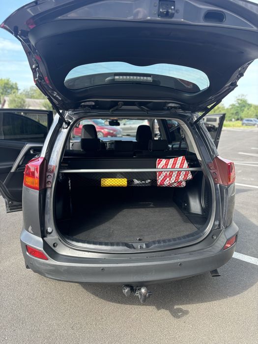 Toyota RAV4 2.2 diezel офіційний, без підфарбувань