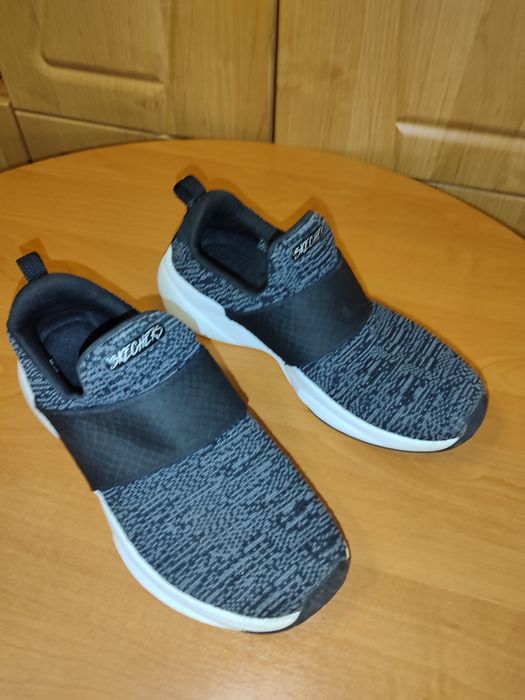 Кросівки Skechers