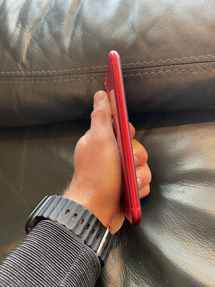 iPhone 11.256 Neverlock (red) apple