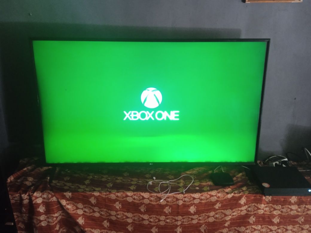 Xbox One X como nova