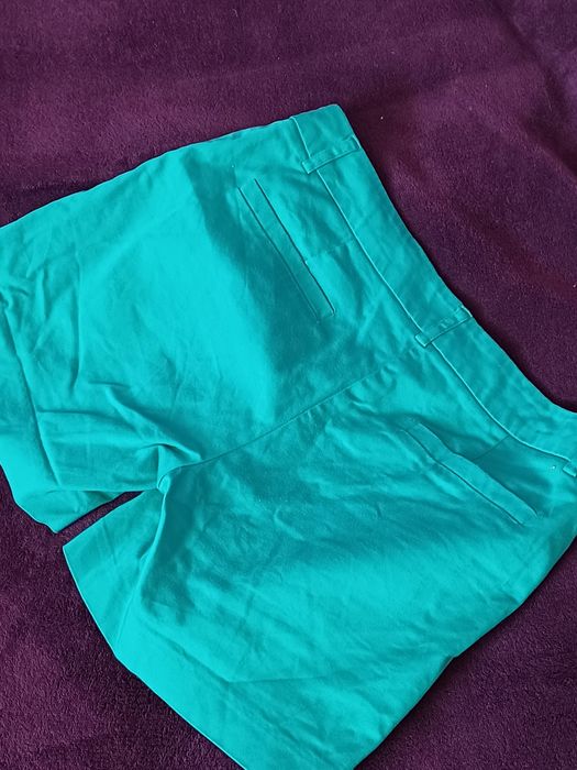 Spodenki, szorty zielone 34-36