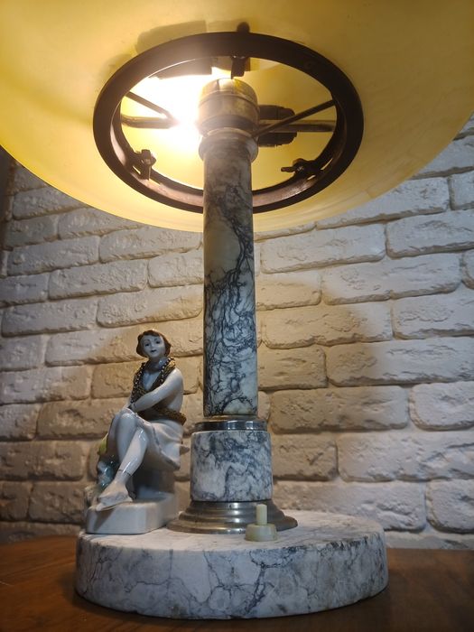 Лампа настольна мармурова сталінка