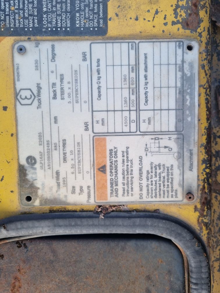 Yale GLP16AP  triplex 4.5m 1600kg gas ( hyster, linde h16)