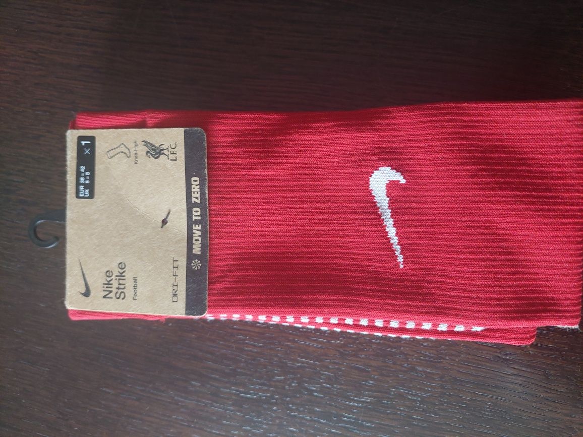 Skarpety,getry,podkolanówki piłkarskie Nike, LFC.Oryginał. Rozm. 38-42