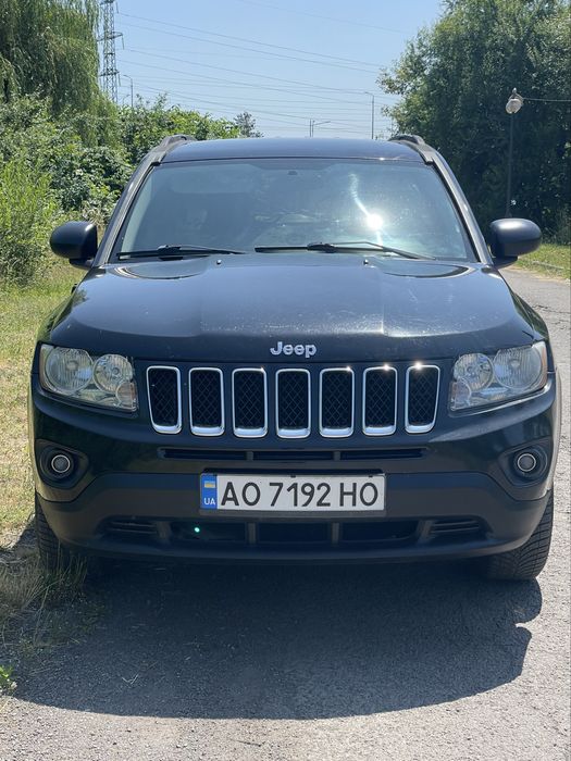 Продам Jeep Compass 2012 року 2.4 бензин 6800$