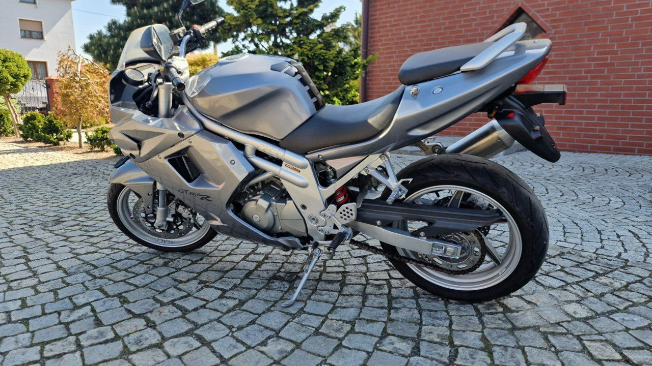 Hyosung GT Hyosung GT 650, 2008 rok Hyosung GT 650R Commet , 2008 rok