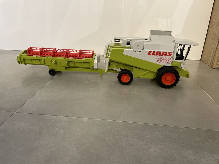 Kombajn bruder claas