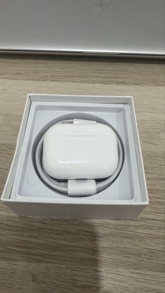 Apple AirPods Pro  (2ª geração / USB-C) com factura