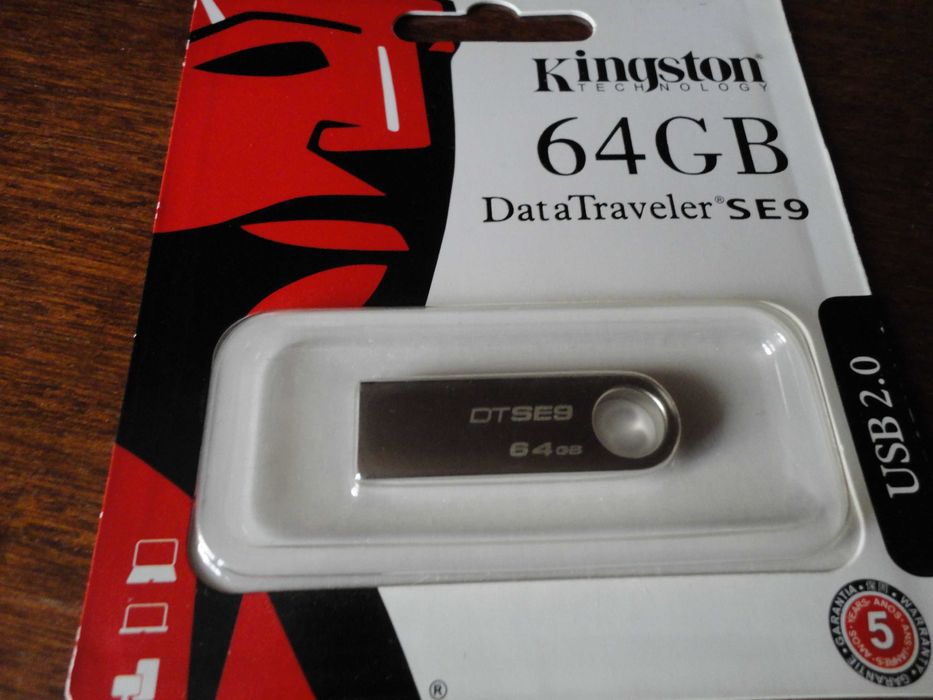 Флешка Kingston DataTraveler SE9 64Гб