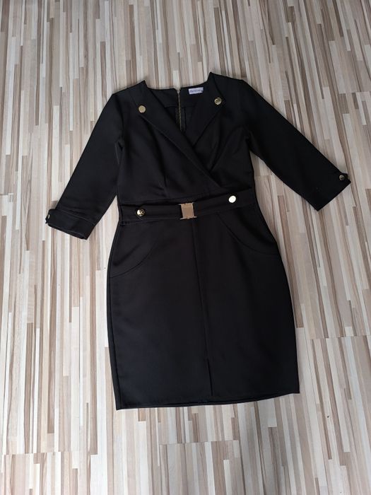 Sukienka biurowa czarna Ombre 38